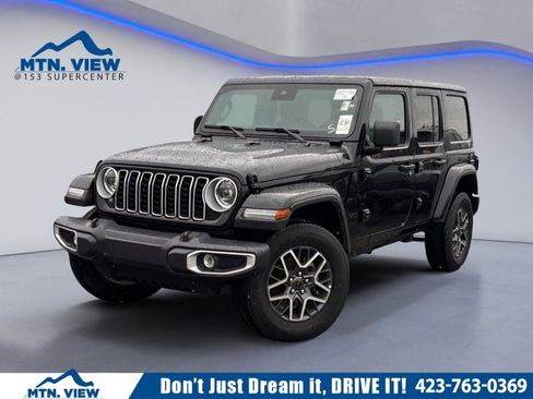 Used 2025 Jeep Wrangler Unlimited Sahara AWD/4WD image 1