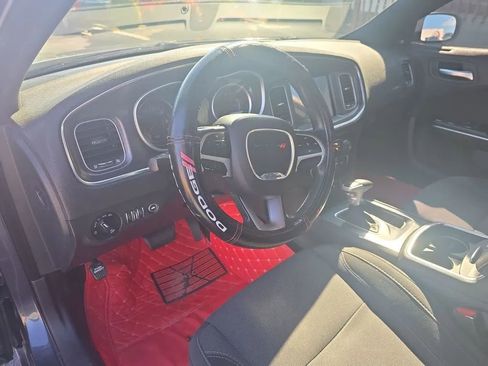 Used 2018 Dodge Charger SXT Plus image 11