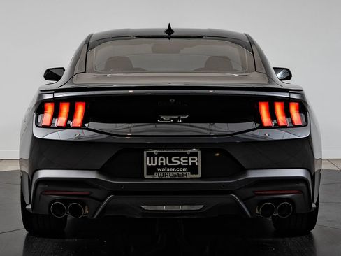 Used 2024 Ford Mustang GT Premium RWD image 7