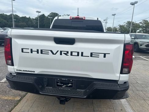 Used 2025 Chevrolet Colorado Trail Boss AWD/4WD image 7