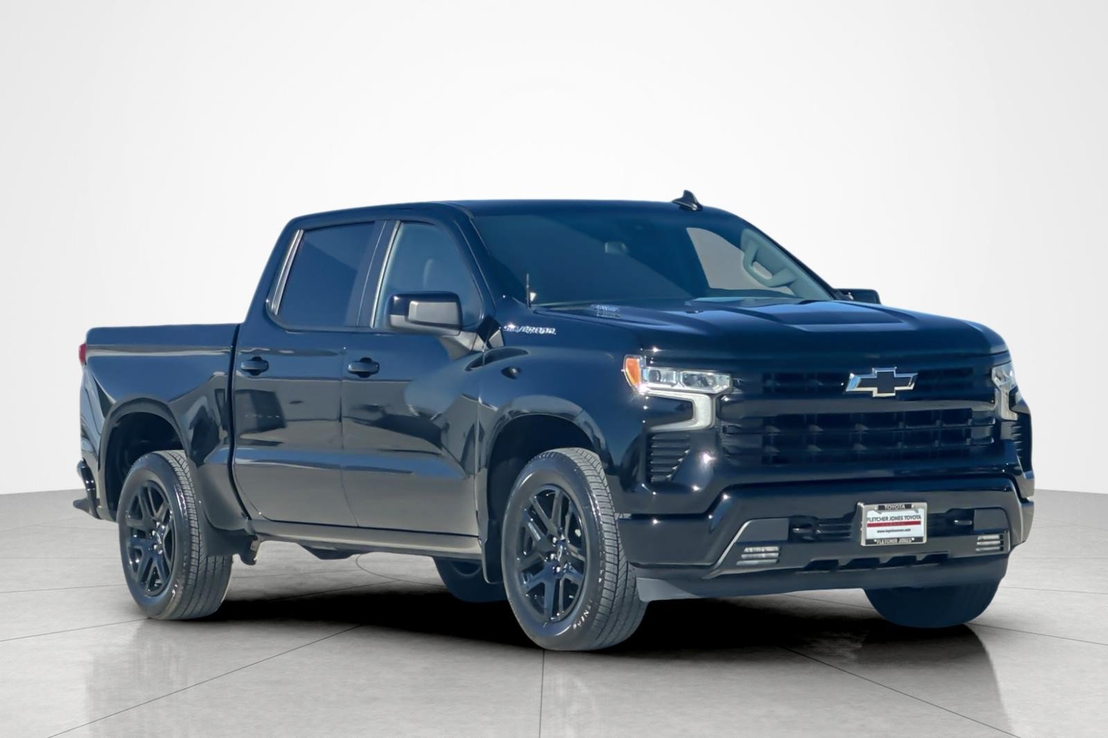 Used 2024 Chevrolet Silverado 1500 RST RWD image 7