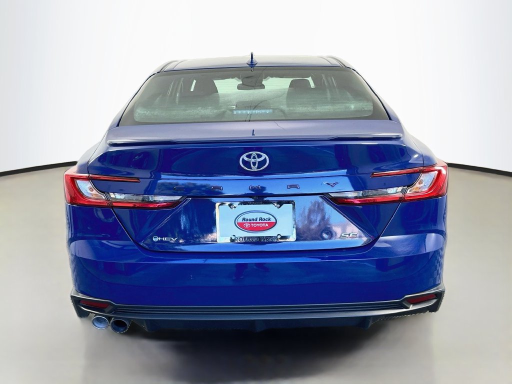Used 2025 Toyota Camry SE FWD image 6
