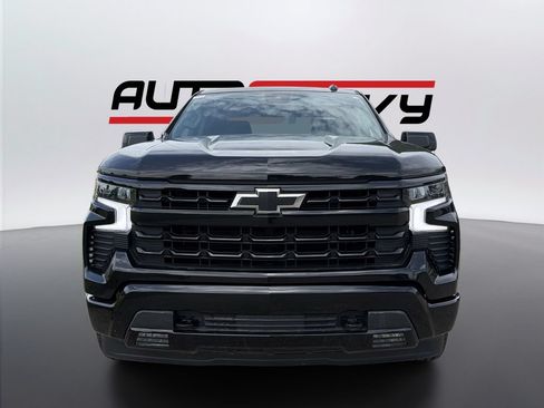 Used 2023 Chevrolet Silverado 1500 RST AWD/4WD image 2