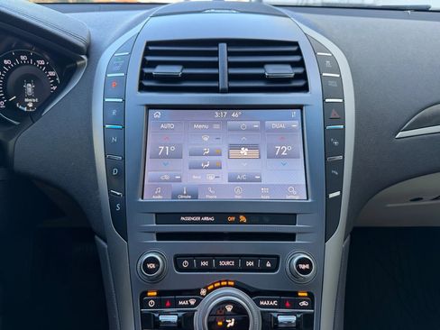 Used 2020 Lincoln MKZ Reserve w/ Elements Package image 27