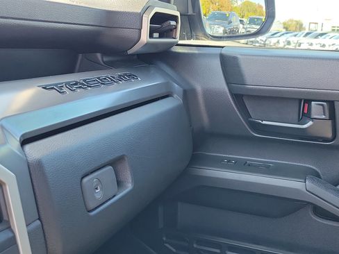 Used 2024 Toyota Tacoma SR5 image 33