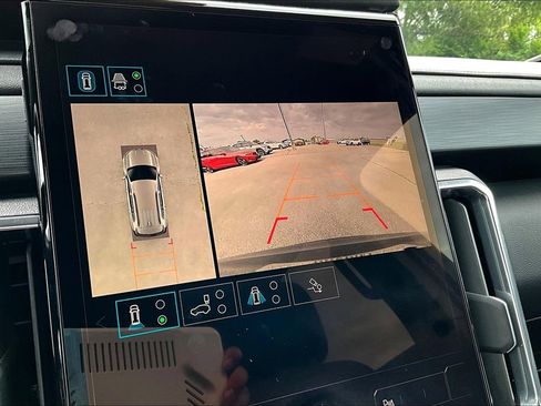 Used 2024 GMC Acadia Elevation image 31