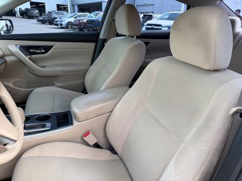 Used 2015 Nissan Altima 2.5 S w/ Special Edition Package FWD image 19