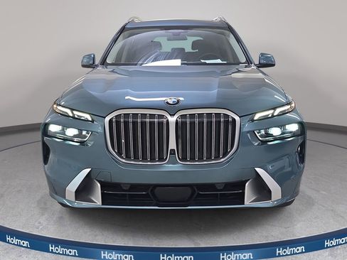 Certified 2025 BMW X7 xDrive40i w/ Executive Package image 2