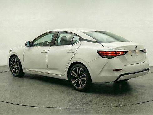Used 2025 Nissan Sentra SV FWD image 6