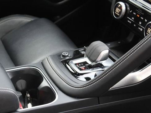 Used 2024 Jaguar E-PACE R-Dynamic SE image 26