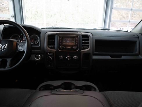 Used 2018 RAM 1500 Express w/ Express Value Package image 19