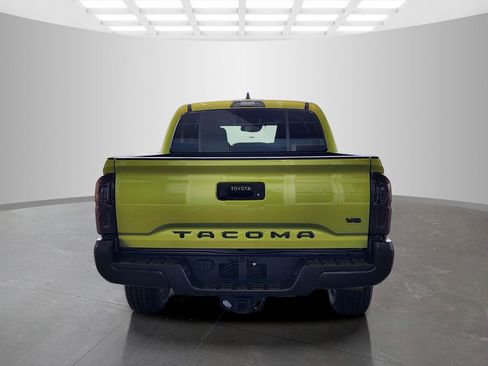Used 2023 Toyota Tacoma TRD Off-Road image 6
