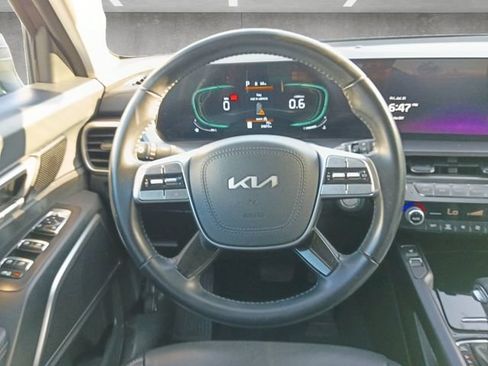 Used 2025 Kia Telluride S AWD/4WD image 21