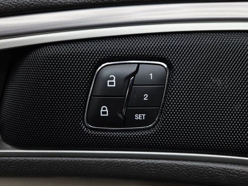Used 2018 Lincoln MKZ Premiere FWD image 30