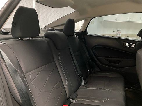Used 2014 Ford Fiesta SE image 13