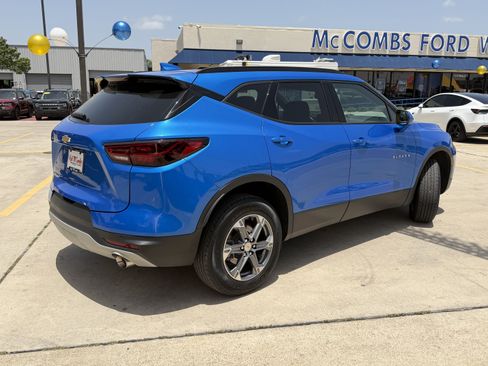 Used 2024 Chevrolet Blazer LT w/ Convenience Package FWD image 5