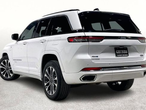 Used 2024 Jeep Grand Cherokee Overland w/ Luxury Tech Group IV image 15