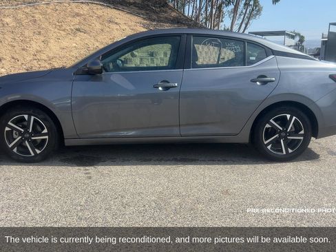 Used 2024 Nissan Sentra SV FWD image 9