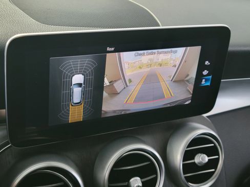 Used 2021 Mercedes-Benz GLC 300 image 22