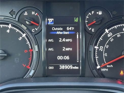 Used 2024 Toyota 4Runner SR5 image 17