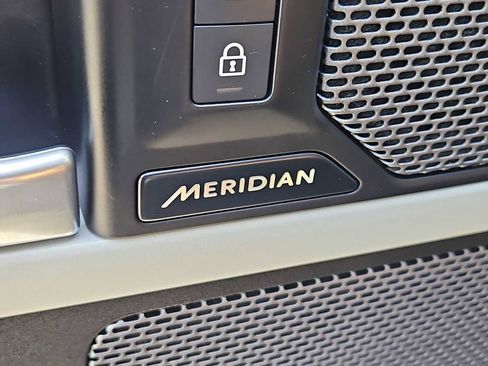Used 2023 Land Rover Defender 110 S AWD/4WD image 14