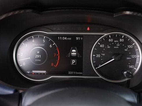 Certified 2025 Nissan Versa SV FWD image 9