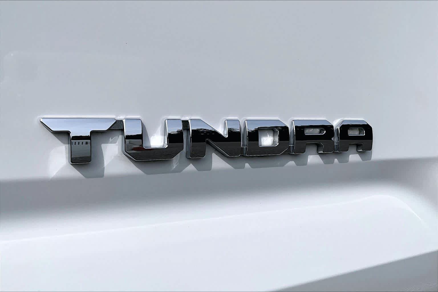 Used 2024 Toyota Tundra Limited AWD/4WD image 33