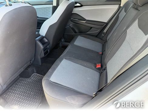 Used 2024 Volkswagen Taos S FWD image 17