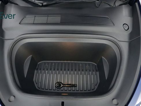 Used 2021 Tesla Model Y Long Range image 25