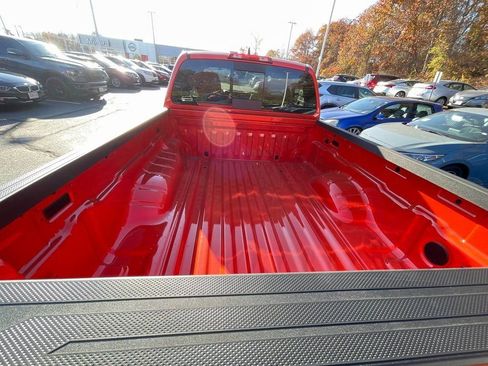 Certified 2025 Nissan Frontier PRO-4X image 4