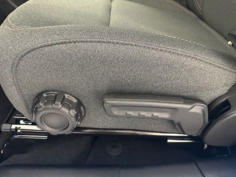 New 2025 Jeep Gladiator Sport AWD/4WD image 19