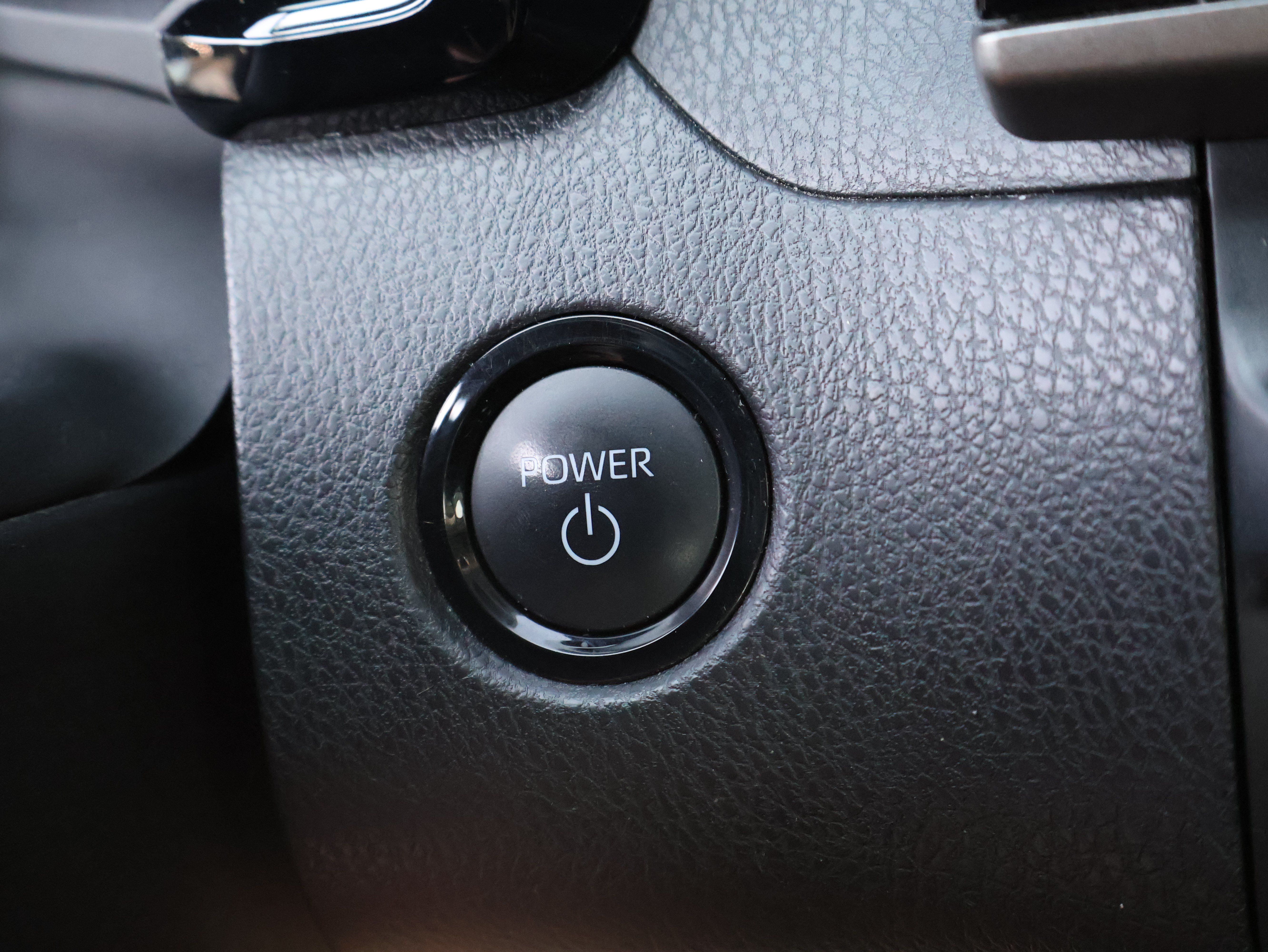 Used 2025 Toyota Camry SE FWD image 24