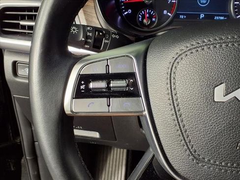 Used 2022 Kia Telluride SX w/ SX Prestige Package image 31