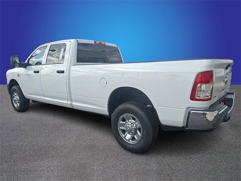 Used 2023 RAM 3500 Tradesman w/ Chrome Appearance Group image 6