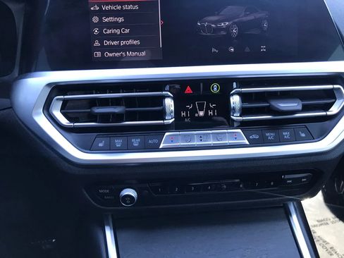 Used 2022 BMW 430i Convertible w/ Convenience Package image 30