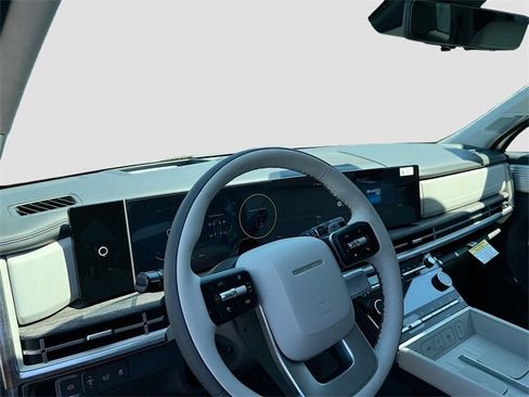 New 2025 Hyundai Santa Fe Calligraphy image 9