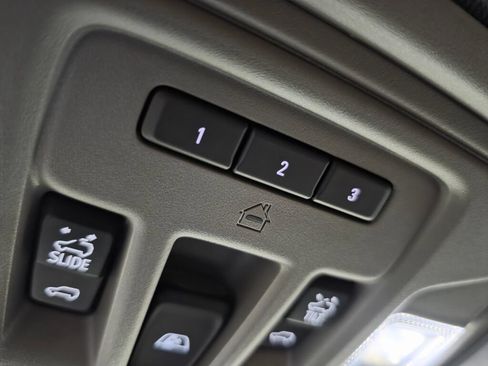 Used 2021 Chevrolet Silverado 1500 LT Trail Boss w/ Convenience Package II AWD/4WD image 20