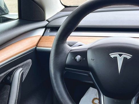 Used 2023 Tesla Model 3 Standard Range image 20