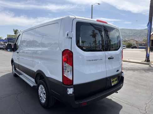 Used 2024 Ford Transit 250 Low Roof w/ Exterior Upgrade Package RWD image 7