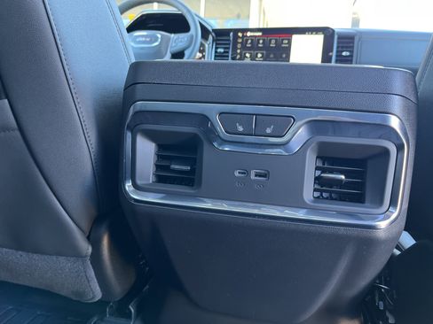 New 2026 GMC Sierra 1500 SLT w/ SLT Premium Package image 24