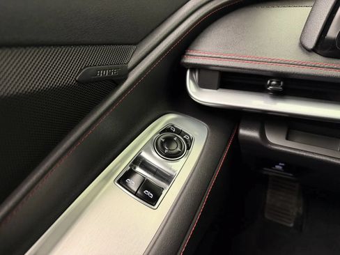 Used 2023 Chevrolet Corvette Stingray Coupe RWD image 30