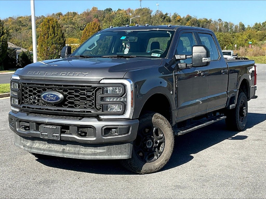 Used 2026 Ford F250 XL w/ STX Appearance Package AWD/4WD image 2