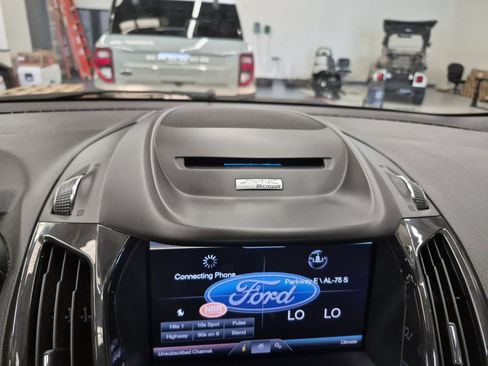 Used 2013 Ford Escape SEL FWD image 29
