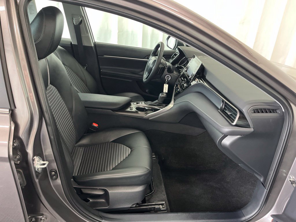 Used 2023 Toyota Camry SE AWD/4WD image 20