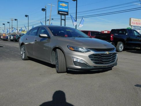 Used 2023 Chevrolet Malibu LT image 4