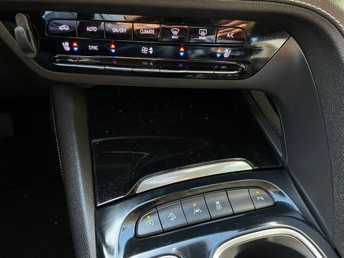 Used 2022 Buick Envision Avenir w/ Premium Seat Package image 19