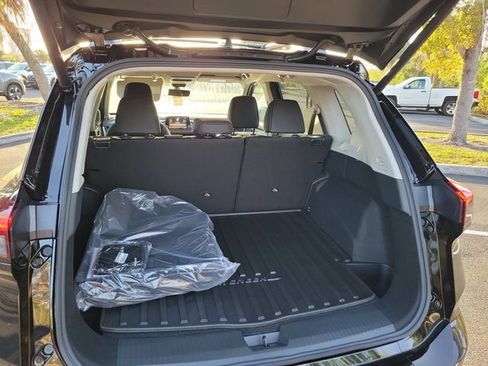 New 2026 Nissan Rogue Rock Creek image 5