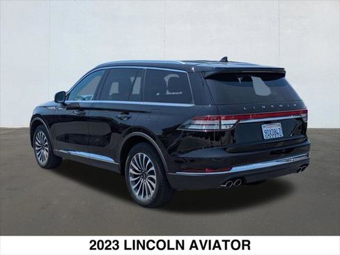 Certified 2023 Lincoln Aviator Reserve w/ Equipment Group 201A AWD/4WD image 3