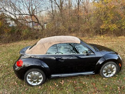 Used 2013 Volkswagen Beetle 2.5 FWD image 38