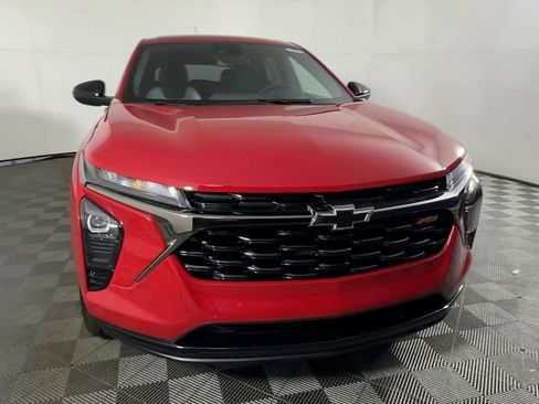 New 2026 Chevrolet Trax RS w/ Driver Confidence Package FWD image 3